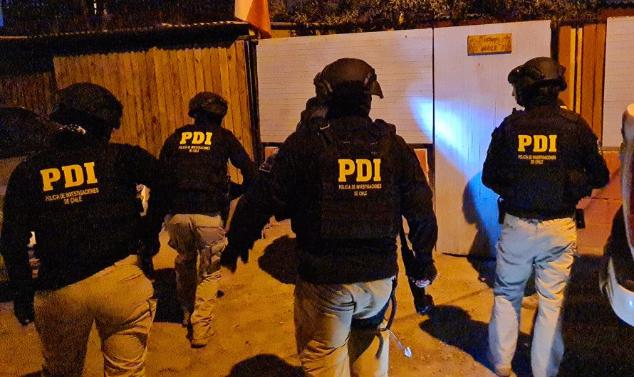 PDI Atacama detuvo a cuatro sujetos incautando armas, munición y droga en Paipote