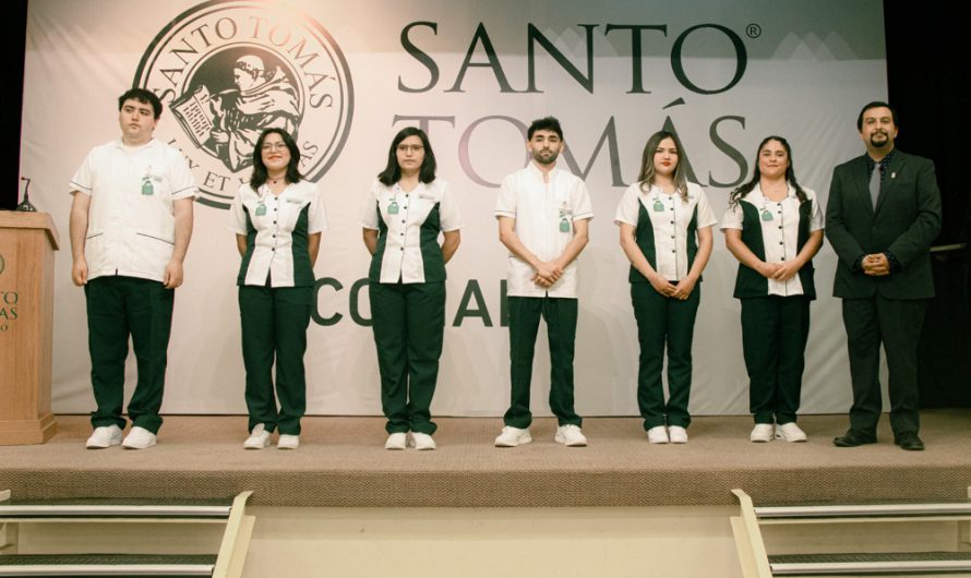 37 Estudiantes de Técnico en Enfermería de Nivel Superior (TENS) mención Terapias Complementaras de Santo Tomás Copiapó reciben investidura