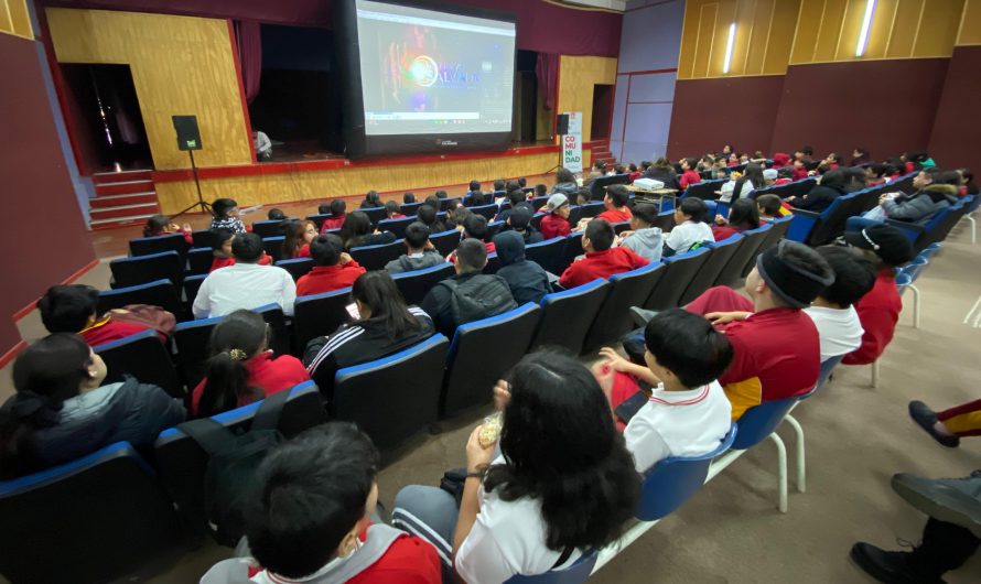 Codelco Salvador llevó el Cine Itinerante a los pequeños de El Salado