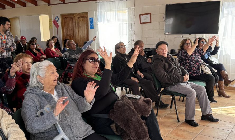 Interesante jornada con adultos mayores en diego de almagro